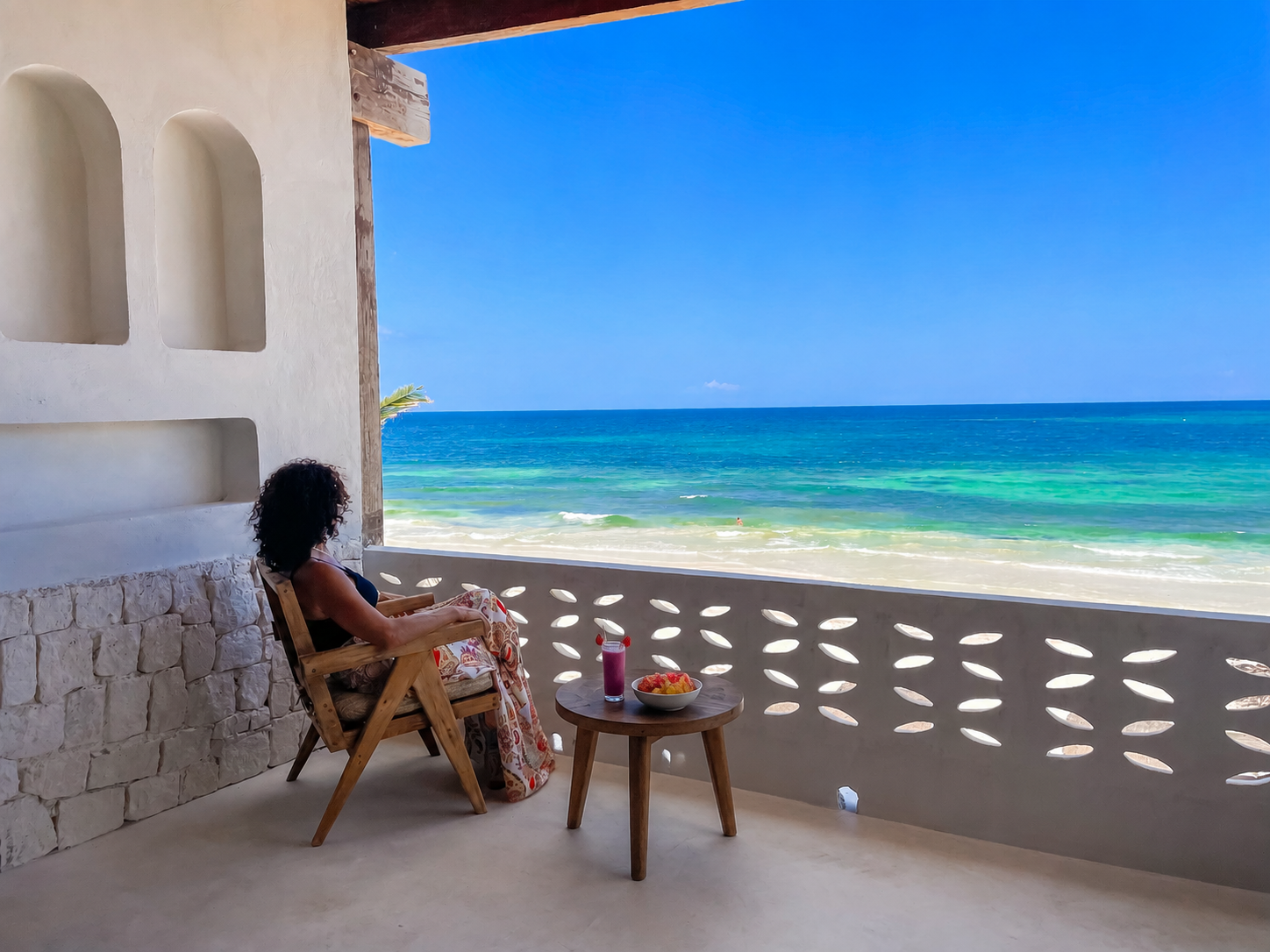 Guest balcony with ocean view at Amansala