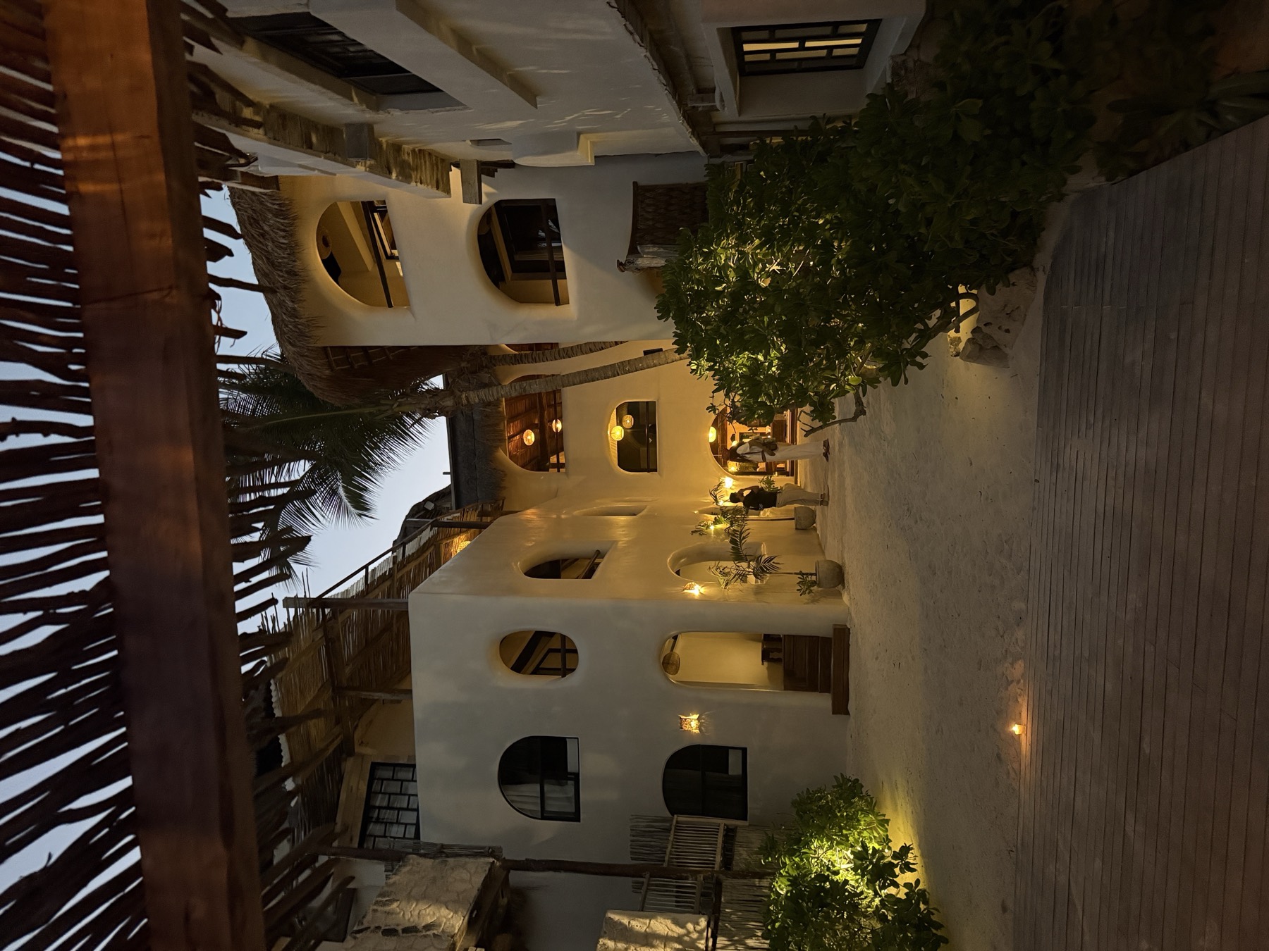 Chi Ka at night