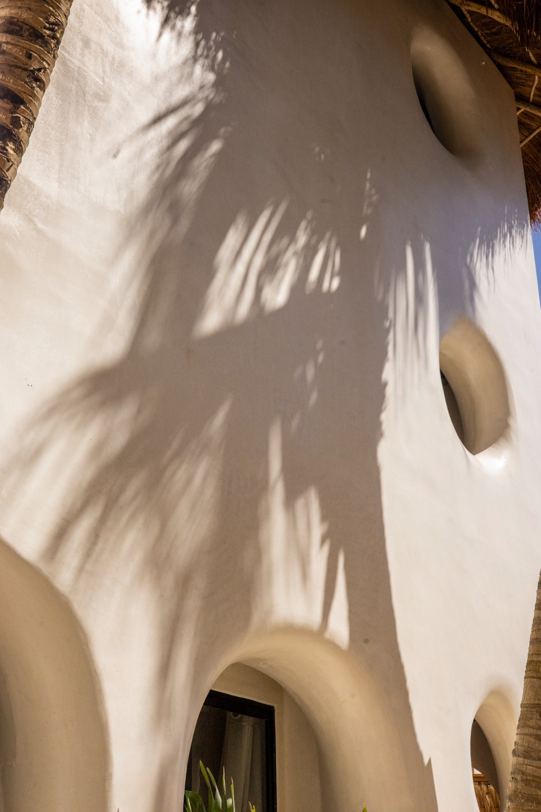 Chi Ka sculptural detail