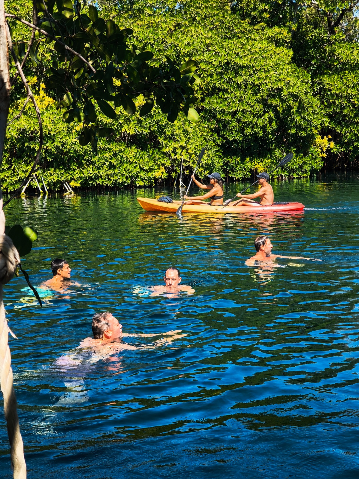 Kayaking and swimming excursion near Amansala