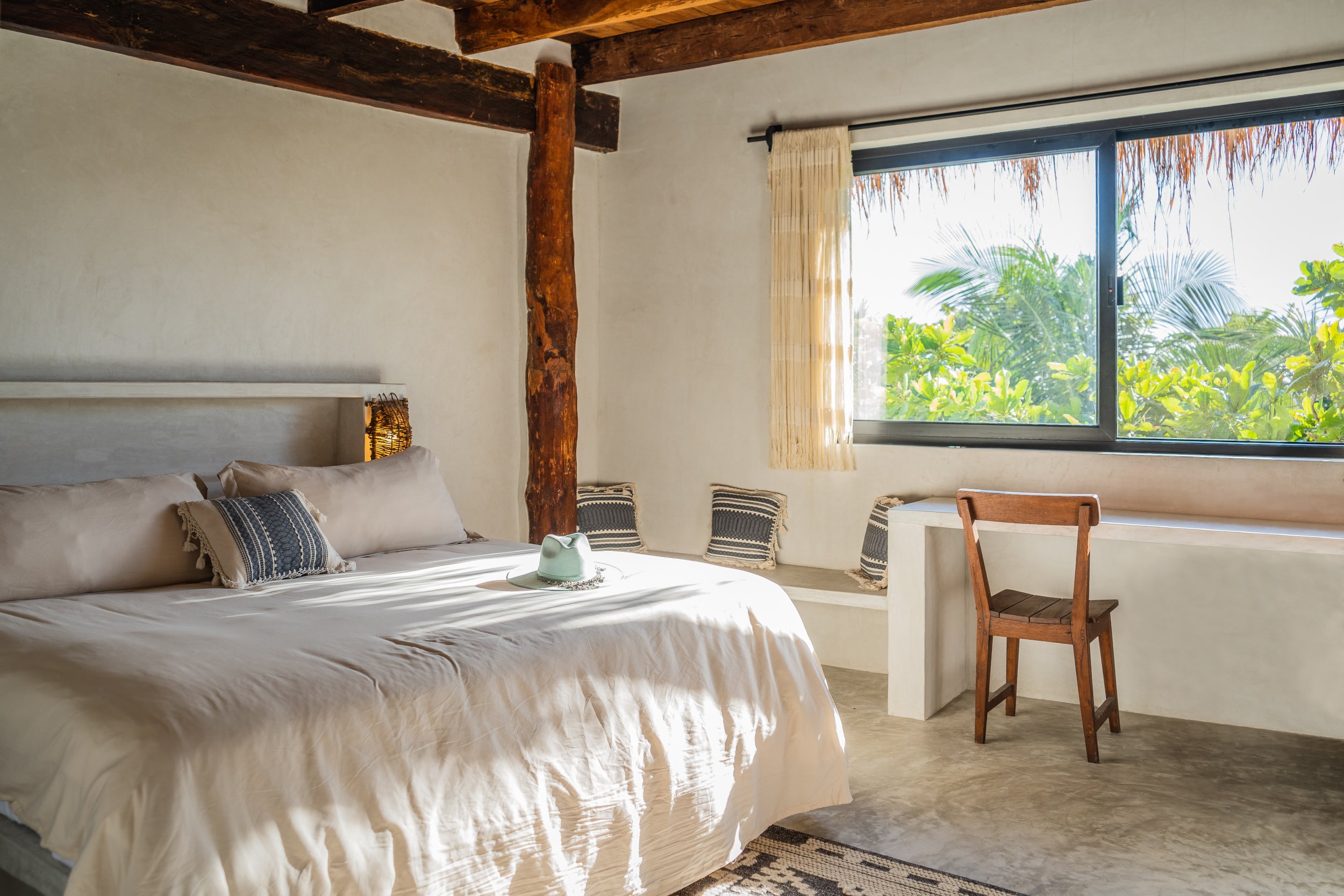 Garden Plus King room at Amansala